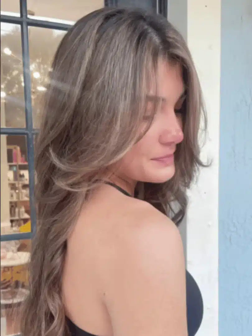 Mushroom_brown_soft_waves_at_salon221